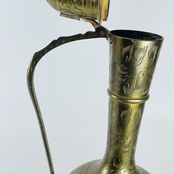 Vintage Etched Brass Botanical Pitcher Ewer Tea Pot Hinged Lid Made in India 12" - Picture 7 of 12